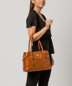 Pure Luxuries London Fleur Leather Handbag Jet Black