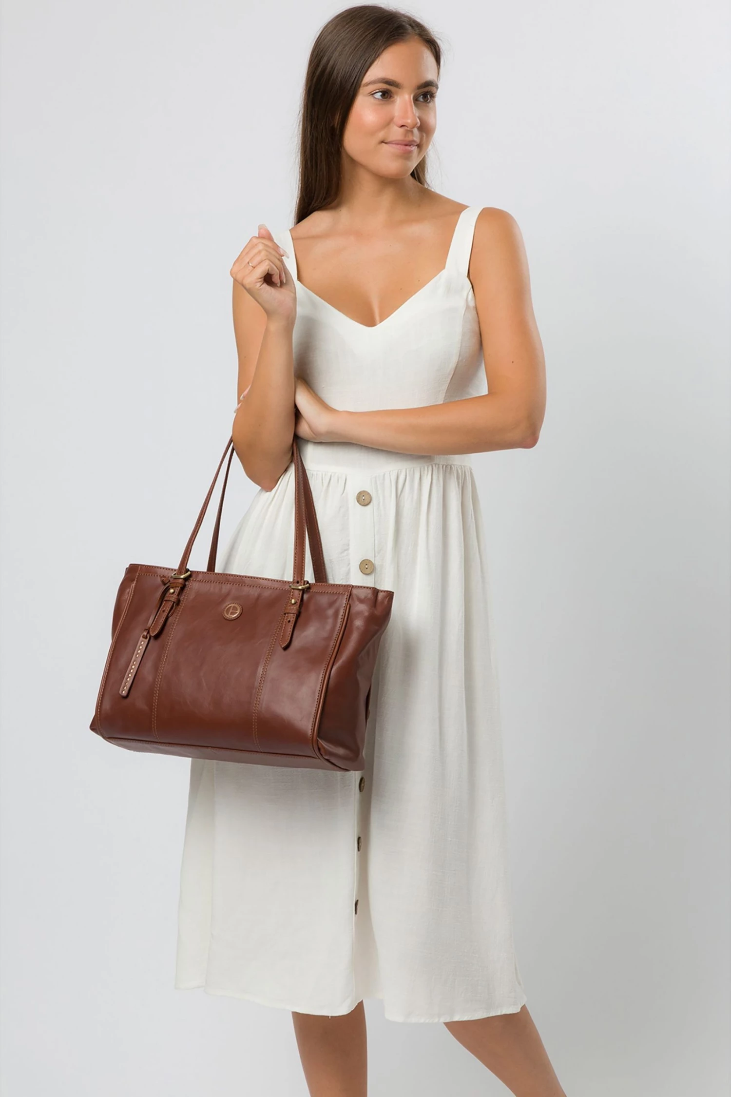 Pure Luxuries London Wollerton Leather Tote Bag Vintage Dark Tan 8 Pure Luxuries London Wollerton Leather Tote Bag Vintage Dark Tan - Image 6