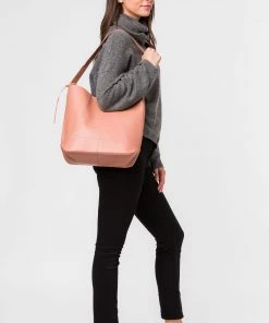 Pure Luxuries London Tunbridge Vegetable-Tanned Leather Shoulder Bag Smoky Blue 13 Pure Luxuries London Tunbridge Vegetable-Tanned Leather Shoulder Bag Smoky Blue -Pure Luxuries shop unnamed file 1149 scaled