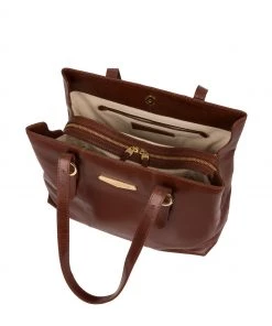 Pure Luxuries London Rosie Vegetable Tanned Leather Handbag Black 13 Pure Luxuries London Rosie Vegetable Tanned Leather Handbag Black -Pure Luxuries shop unnamed file 1182 scaled