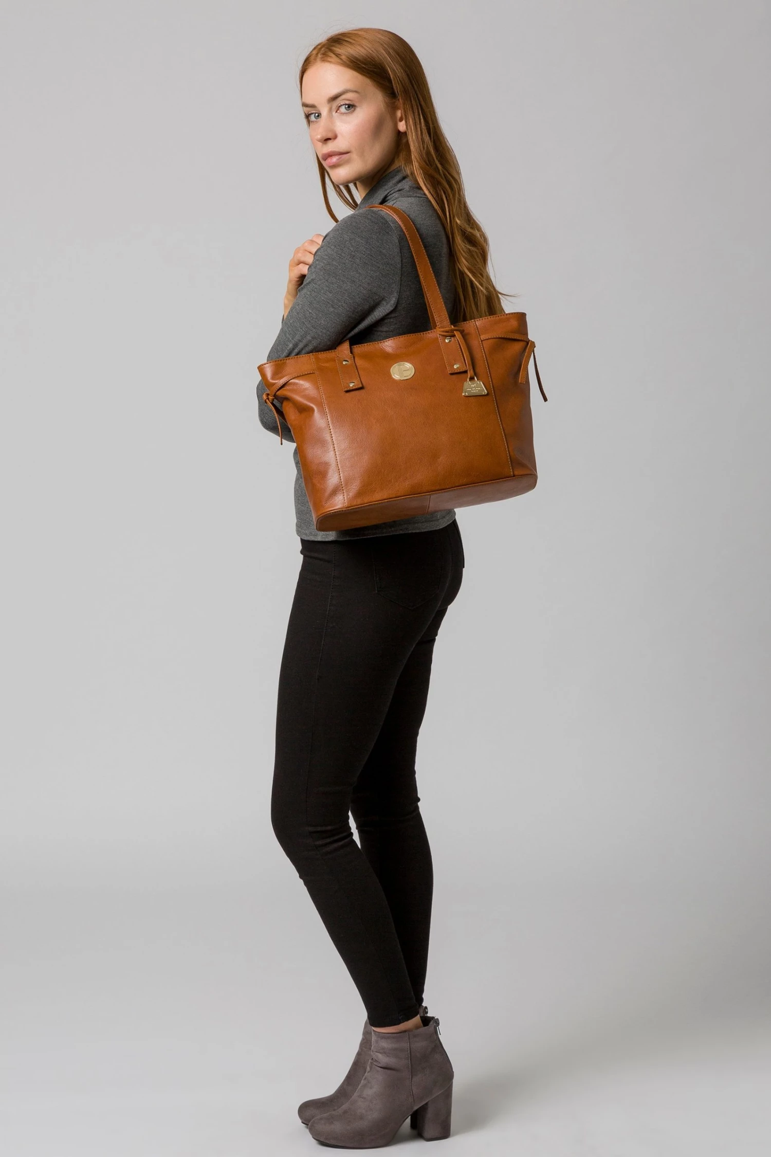 Pure Luxuries London Calista Leather Tote Bag Jet Black 7 Pure Luxuries London Calista Leather Tote Bag Jet Black - Image 5