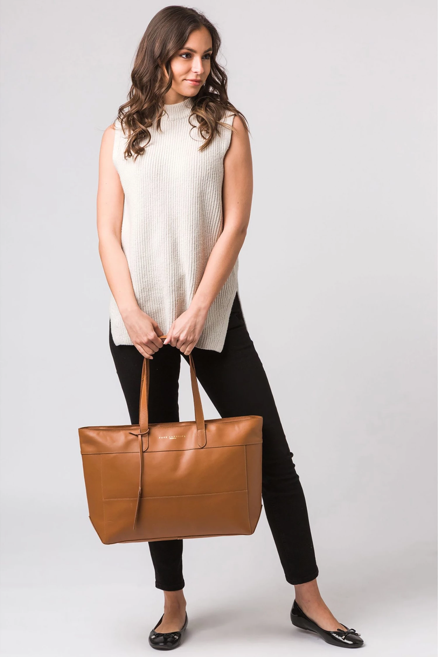 Pure Luxuries London Milton Vegetable-Tanned Leather Extra-Large Tote Bag Misty Rose Pink 7 Pure Luxuries London Milton Vegetable-Tanned Leather Extra-Large Tote Bag Misty Rose Pink - Image 5