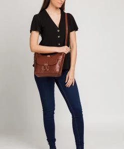 Pure Luxuries London Monamy Leather Shoulder Bag Black -Pure Luxuries shop unnamed file 1290 scaled