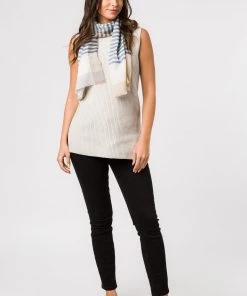 Pure Luxuries London Blue Accent Cashmere And Merino Wool Neckerchief -Pure Luxuries shop unnamed file 1350 scaled