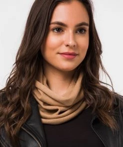 Pure Luxuries London Holker Cashmere & Merino Wool Snood Chilli Red 24 Pure Luxuries London Holker Cashmere & Merino Wool Snood Chilli Red -Pure Luxuries shop unnamed file 1359