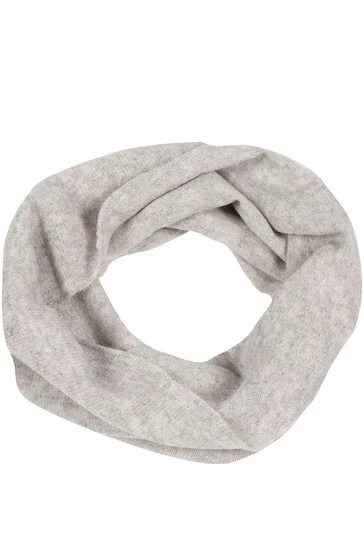 Pure Luxuries London Holker Cashmere & Merino Wool Snood Chilli Red 17 Pure Luxuries London Holker Cashmere & Merino Wool Snood Chilli Red - Image 15