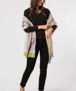 Pure Luxuries London Cream Charon Cashmere & Merino Wool Shawl Wrap -Pure Luxuries shop unnamed file 1376 scaled