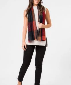 Pure Luxuries London Blue Quasar Cashmere & Merino Wool Neckerchief -Pure Luxuries shop unnamed file 1422 scaled