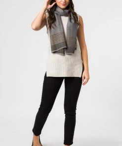 Pure Luxuries London Grey Aspect Cashmere & Merino Wool Pashmina -Pure Luxuries shop unnamed file 1521 scaled