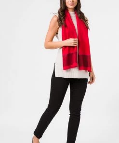 Pure Luxuries London Red Blur Cashmere & Merino Wool Neckerchief -Pure Luxuries shop unnamed file 1566 scaled