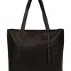 Pure Luxuries London Arundel Vegetable Tanned Leather Extra Large Shopper Bag Black 1 Pure Luxuries London Arundel Vegetable Tanned Leather Extra Large Shopper Bag Black -Pure Luxuries shop unnamed file 157 scaled