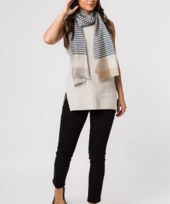 Pure Luxuries London Blue Accent Cashmere & Merino Wool Pashmina -Pure Luxuries shop unnamed file 1578 scaled