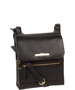 Pure Luxuries London Kempston Leather Cross-Body Bag Navy -Pure Luxuries shop unnamed file 168 scaled