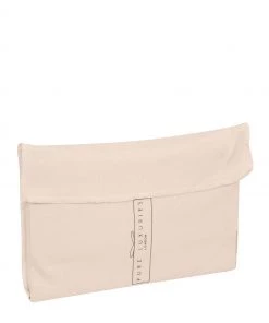 Pure Luxuries London Piccadily Leather Travel Wallet 12 Pure Luxuries London Piccadily Leather Travel Wallet -Pure Luxuries shop unnamed file 1802 scaled