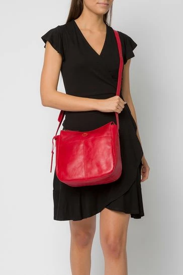 Pure Luxuries London Farlow Leather Shoulder Bag Burgundy 12 Pure Luxuries London Farlow Leather Shoulder Bag Burgundy - Image 10