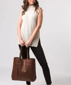 Pure Luxuries London Pembury Vegetable Tanned Leather Shopper Bag Ombre Chestnut -Pure Luxuries shop unnamed file 302 scaled