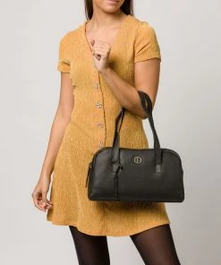 Pure Luxuries London Pitunia Leather Handbag Black