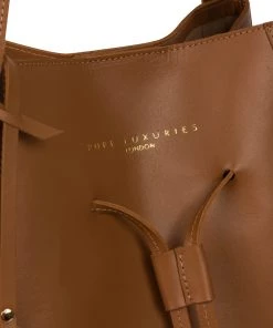 Pure Luxuries London Bembridge Vegetable Tanned Leather Extra Large Shoulder Bag Chestnut Brown -Pure Luxuries shop unnamed file 386 scaled