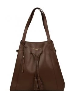 Pure Luxuries London Bembridge Vegetable Tanned Leather Extra Large Shoulder Bag Chestnut Brown -Pure Luxuries shop unnamed file 390