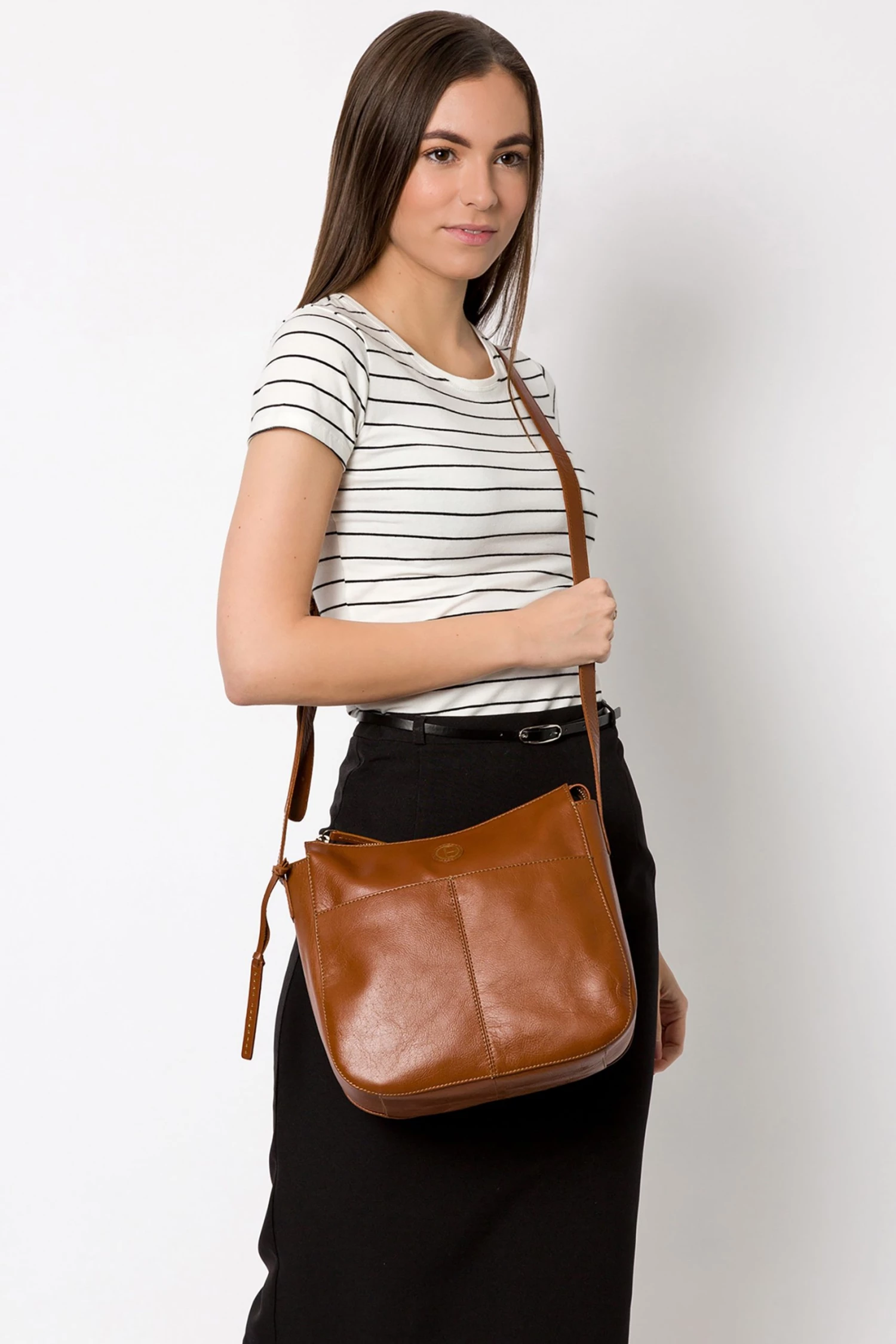 Pure Luxuries London Farlow Leather Shoulder Bag Vintage Red 4 Pure Luxuries London Farlow Leather Shoulder Bag Vintage Red - Image 2