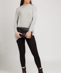 Pure Luxuries London Black Ermes Cross-Body Bag -Pure Luxuries shop unnamed file 549 scaled