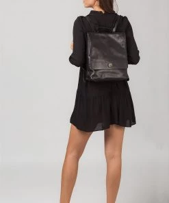 Pure Luxuries London Pembroke Leather Backpack Dove Grey -Pure Luxuries shop unnamed file 80 scaled
