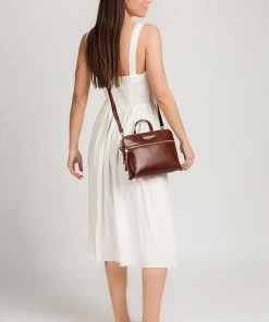 Pure Luxuries London Lauretta Vegetable-Tanned Leather Cross-Body Bag Italian Tan Brown 13 Pure Luxuries London Lauretta Vegetable-Tanned Leather Cross-Body Bag Italian Tan Brown -Pure Luxuries shop unnamed file 816 scaled