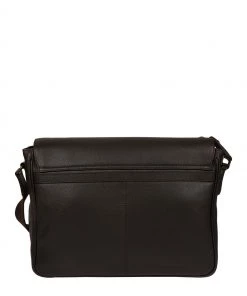 Pure Luxuries London Sanderson Leather Messenger Bag Brown 12 Pure Luxuries London Sanderson Leather Messenger Bag Brown -Pure Luxuries shop unnamed file 857 scaled