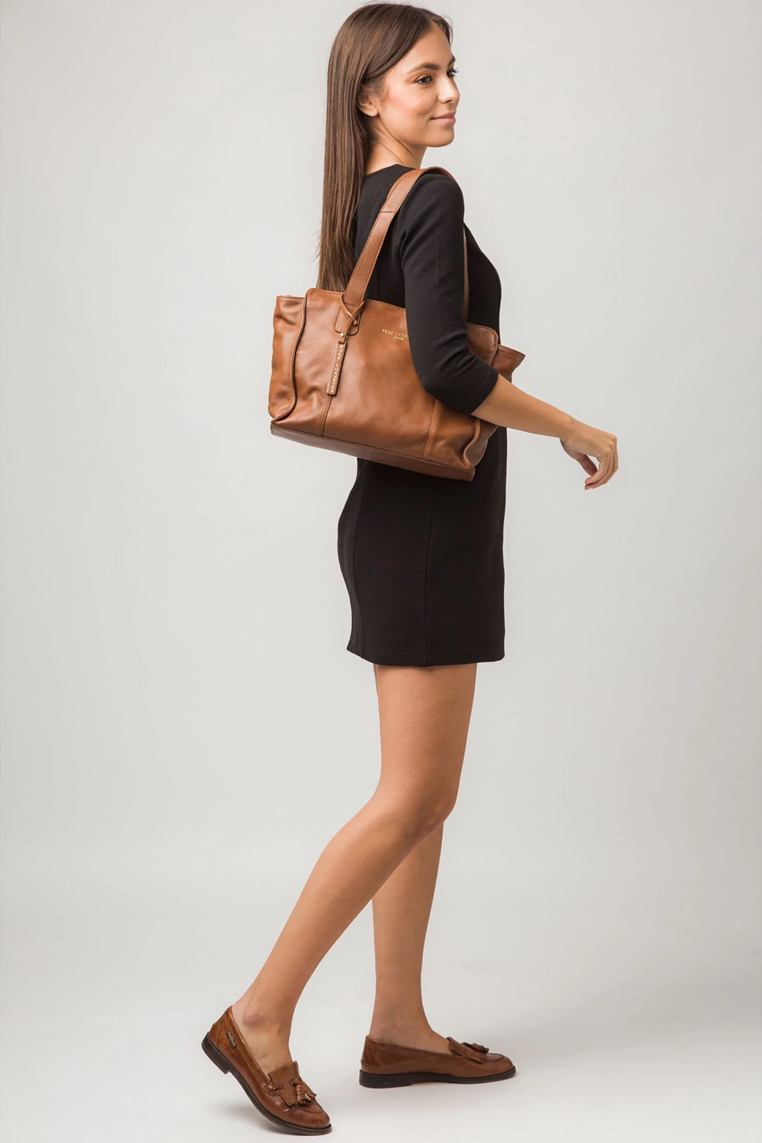 Pure Luxuries London Homerton Leather Handbag Chocolate Brown 3 Pure Luxuries London Homerton Leather Handbag Chocolate Brown